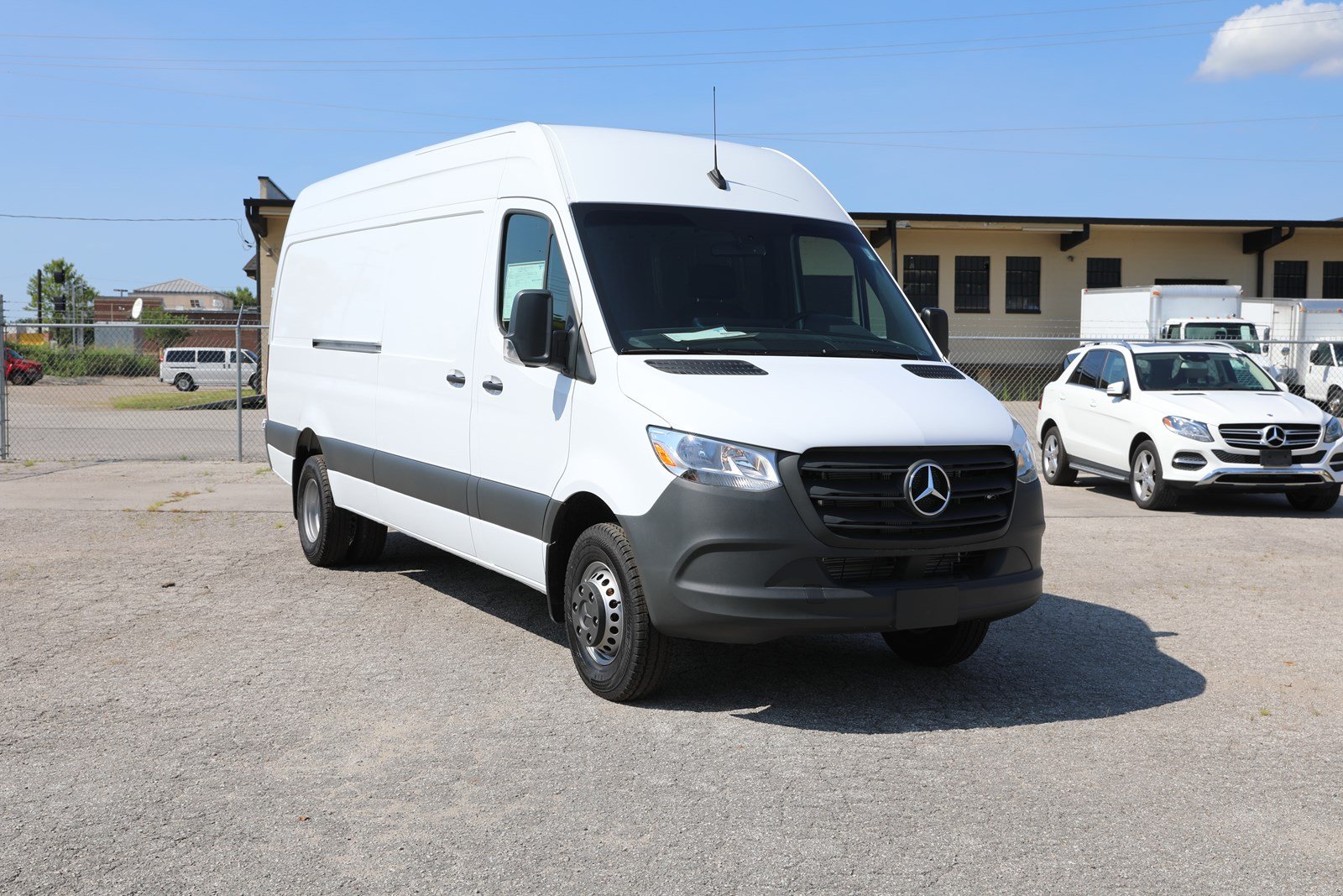 New 2019 Mercedes Benz Sprinter Crew Van 3500xd Hr 170 Wb Rwd Full Size Cargo Van