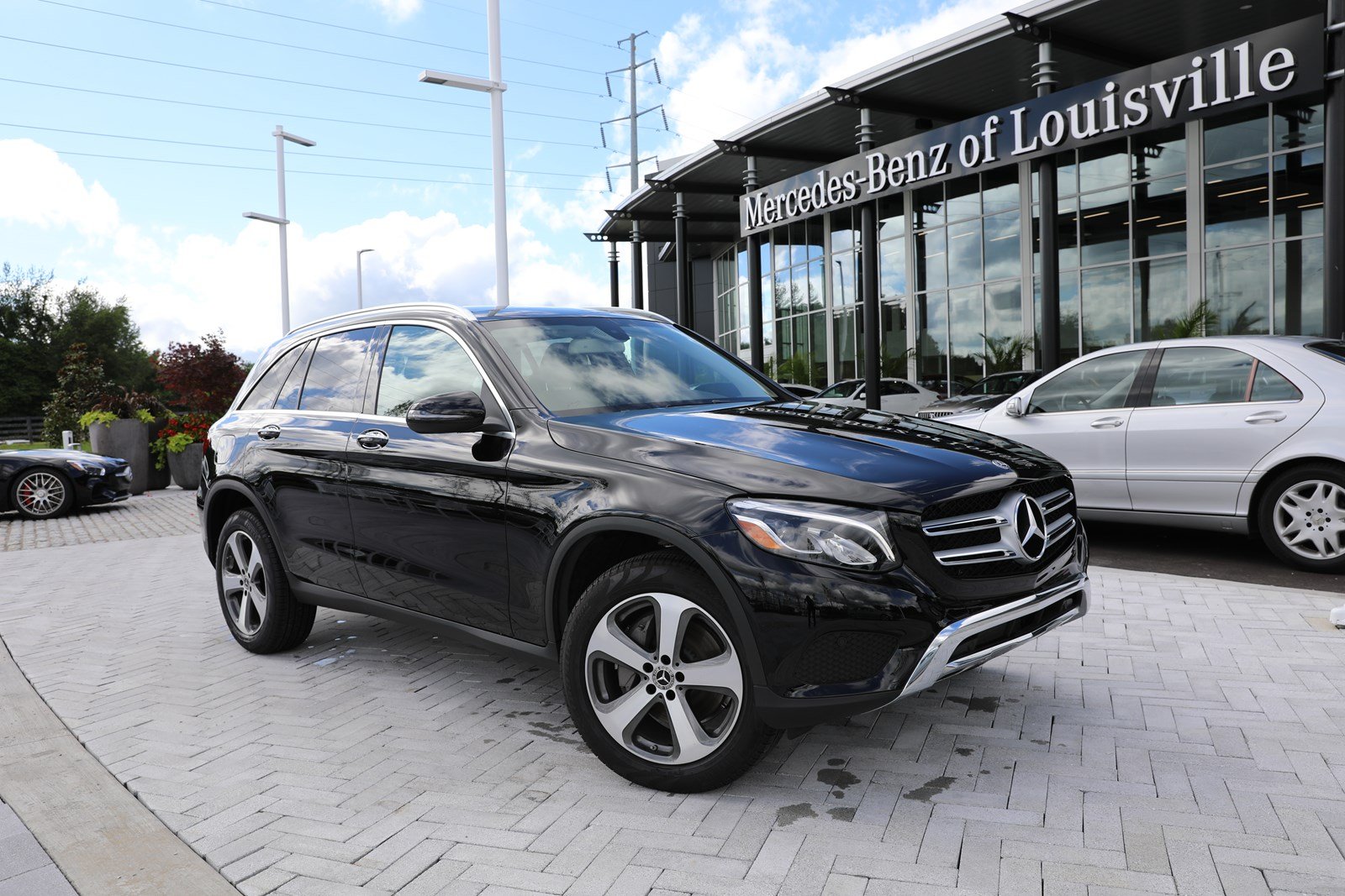 Pre Owned 2019 Mercedes Benz Glc 300 4matic Suv